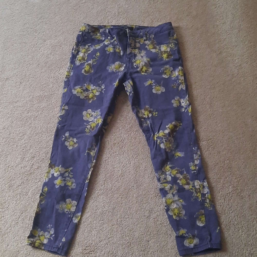 Floral pants‎
